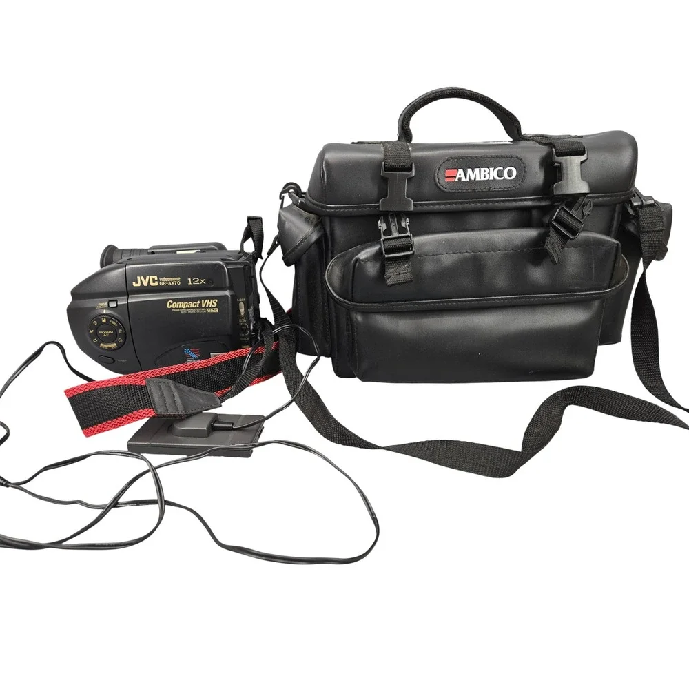 JVC Videomovie GR-AX70U Compact VHS Camcorder 12x Zoom 1994 Ambico Bag Japan